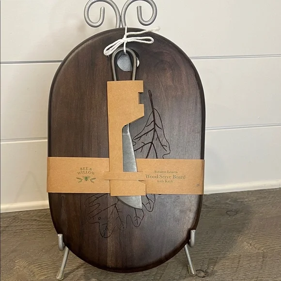 Bee & Willow Autumn Leaves Acacia Wood Serve Board with Knife - NWT - Picture 3 of 6